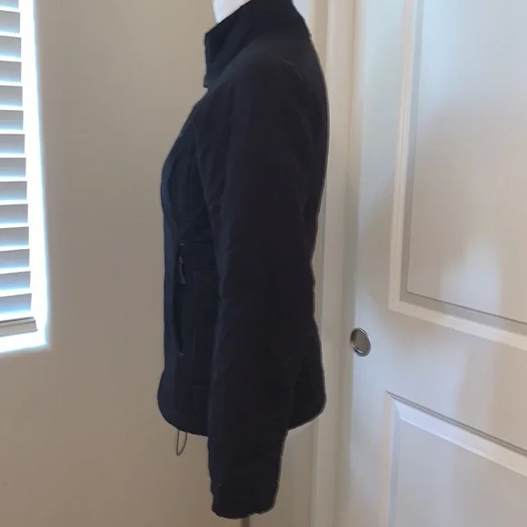 PATAGONIA BRAND NEW SIZE XS LIGHTWEIGHT INSULATED JACKET - Picture 4 of 12